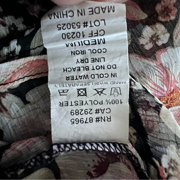 Elan Floral Semi Sheer Top in Black, Medium - Picture 4 of 4